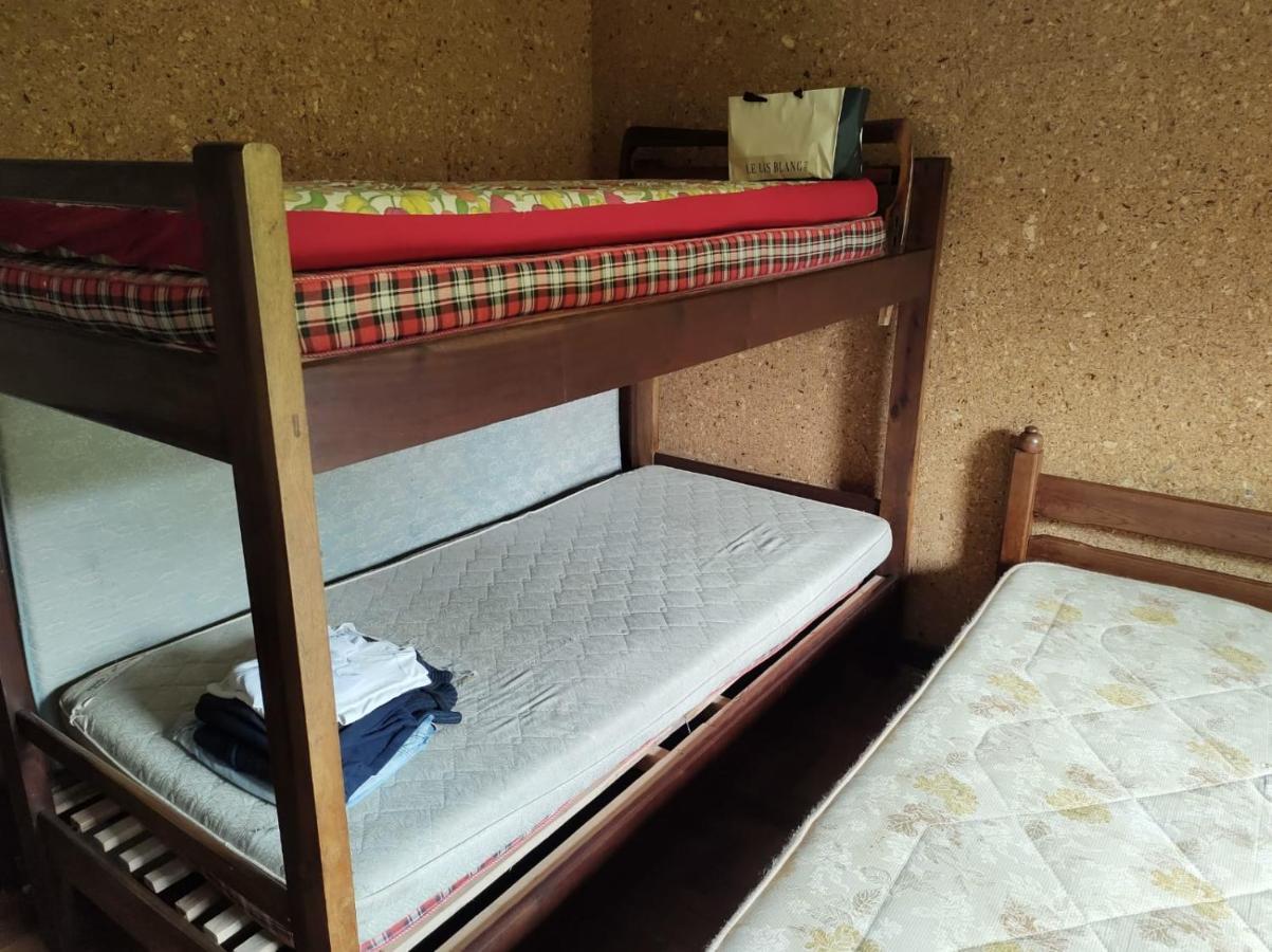 Casa Em - 3 Quartos, Com Churrasqueira